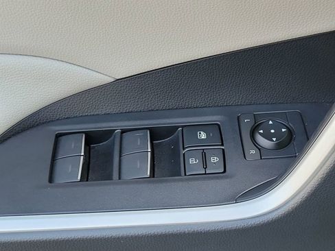 Used 2024 Toyota RAV4 XLE image 29