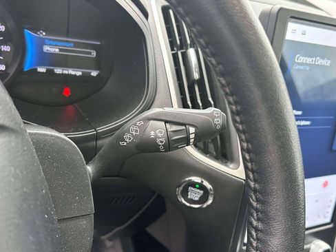 Used 2022 Ford Edge SEL w/ Convenience Package image 25