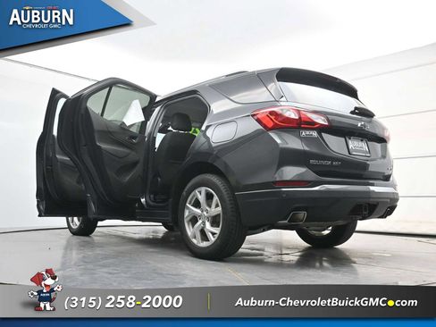 Used 2020 Chevrolet Equinox LT image 36