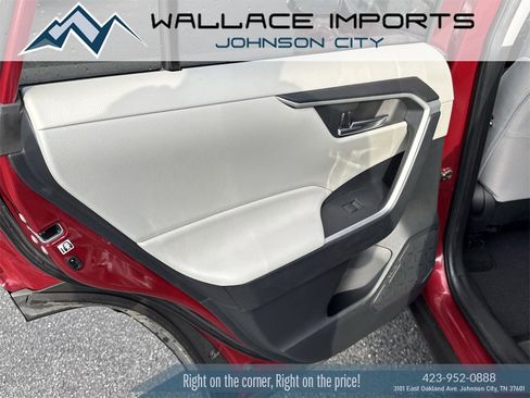 Used 2019 Toyota RAV4 XLE image 35