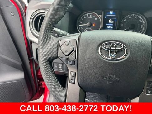 Used 2022 Toyota Tacoma TRD Sport w/ TRD Premium Sport Package AWD/4WD image 19