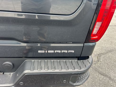 Used 2020 GMC Sierra 1500 Denali w/ Denali Ultimate Package AWD/4WD image 11