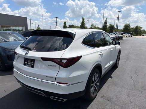 Used 2025 Acura MDX SH-AWD w/ Technology Package image 5