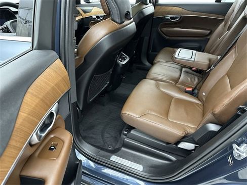 Certified 2023 Volvo XC90 B6 Plus w/ Protection Package Premier image 23