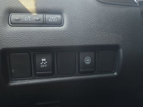 Used 2020 Nissan Murano SV image 24