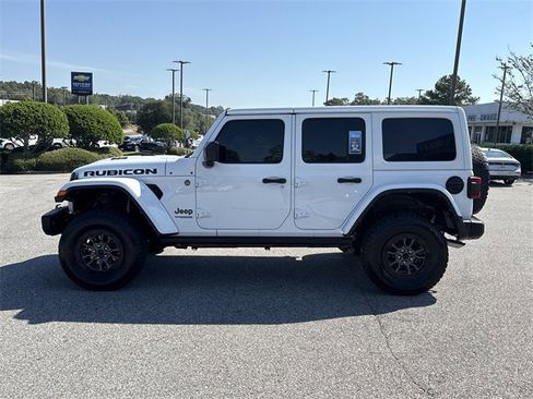 Used 2022 Jeep Wrangler Unlimited Rubicon w/ Trailer Tow Package image 6