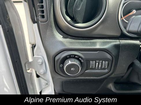Certified 2022 Jeep Wrangler Unlimited Sport AWD/4WD image 17
