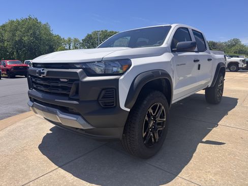 New 2025 Chevrolet Colorado Trail Boss image 2