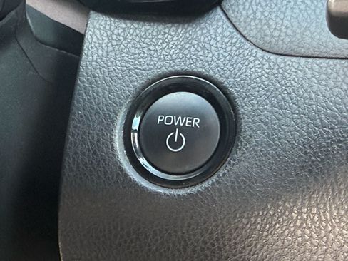 Used 2025 Toyota Camry SE FWD image 25