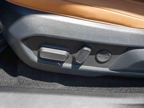 New 2026 Lexus ES 350e FWD image 24