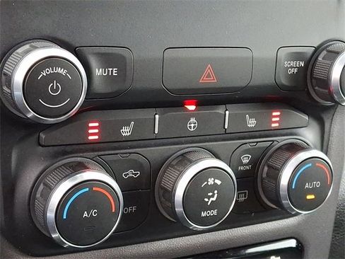 Used 2022 RAM 1500 Big Horn image 24