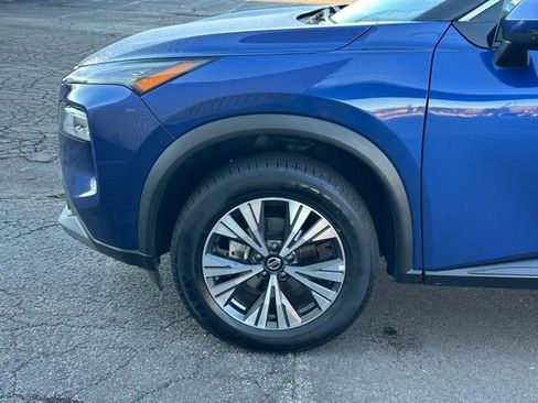 Used 2021 Nissan Rogue SV image 7