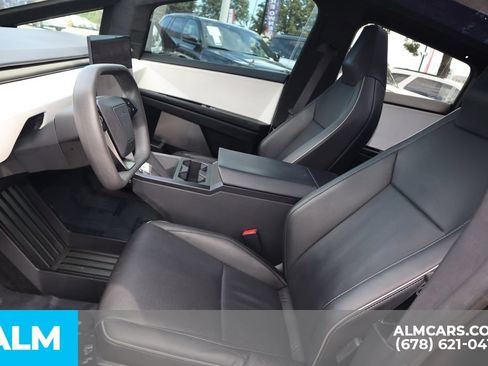 Used 2024 Tesla Cybertruck AWD Crew Cab image 12