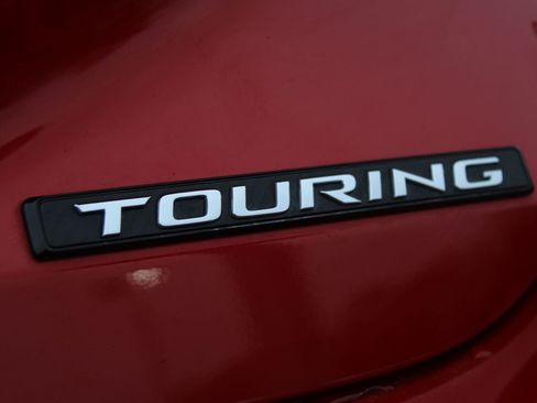 Used 2022 Toyota Avalon Touring image 30