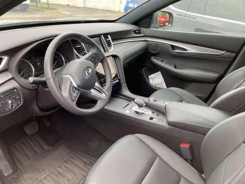 Used 2023 INFINITI QX55 Luxe w/ Cargo Package image 11