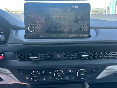 Used 2025 Honda Accord SE image 19