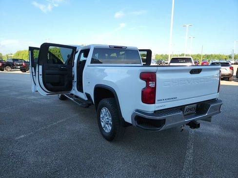 Used 2023 Chevrolet Silverado 2500 LT w/ Convenience Package AWD/4WD image 16
