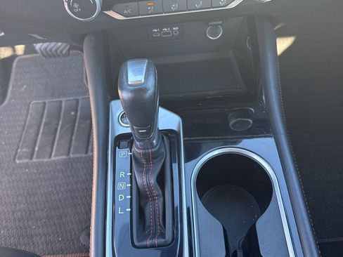 Used 2024 Nissan Altima 2.5 SR image 14