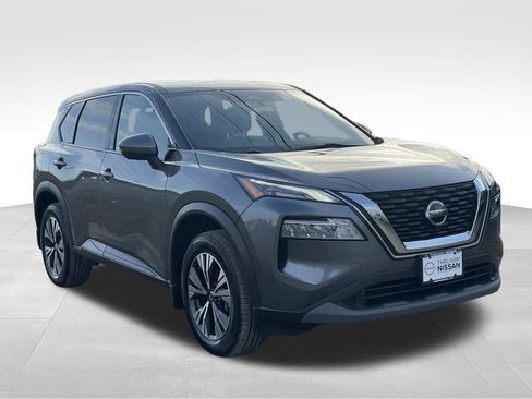 Certified 2023 Nissan Rogue SV image 3