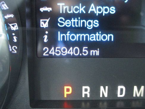 Used 2016 Ford F250 XLT w/ XLT Value Package image 23