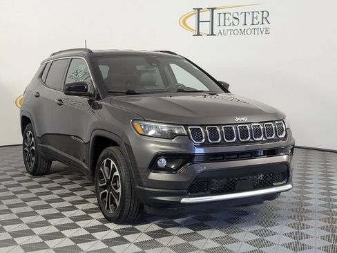 Certified 2023 Jeep Compass Limited AWD/4WD image 2