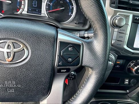 Used 2018 Toyota 4Runner SR5 Premium RWD image 16