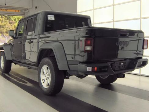 Used 2020 Jeep Gladiator Sport w/ Quick Order Package 24S AWD/4WD image 4