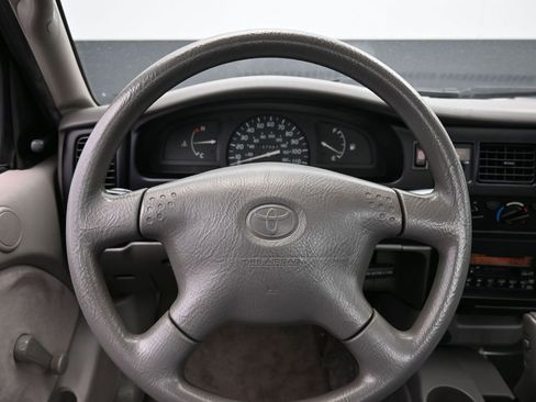 Used 2004 Toyota Tacoma 2WD Regular Cab image 36