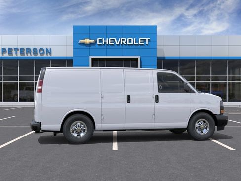 New 2025 Chevrolet Express 2500 RWD image 31