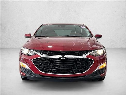 Used 2025 Chevrolet Malibu RS FWD image 3