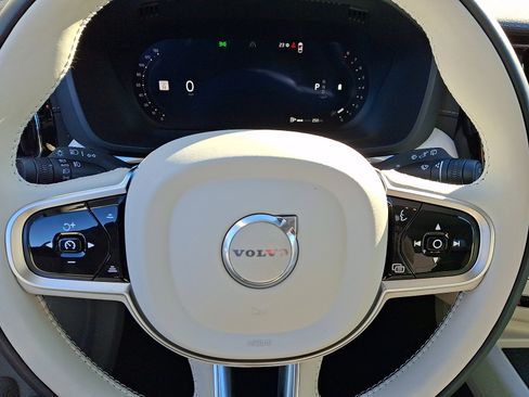 New 2026 Volvo XC60 B5 Ultra w/ Protection Package Premier image 11