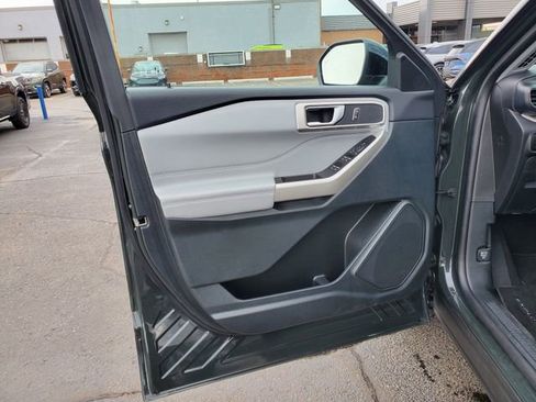 Used 2023 Ford Explorer XLT w/ Equipment Group 202A image 8