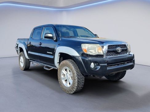 Used 2011 Toyota Tacoma 4x4 Double Cab w/ SR5 Pkg #2 image 3