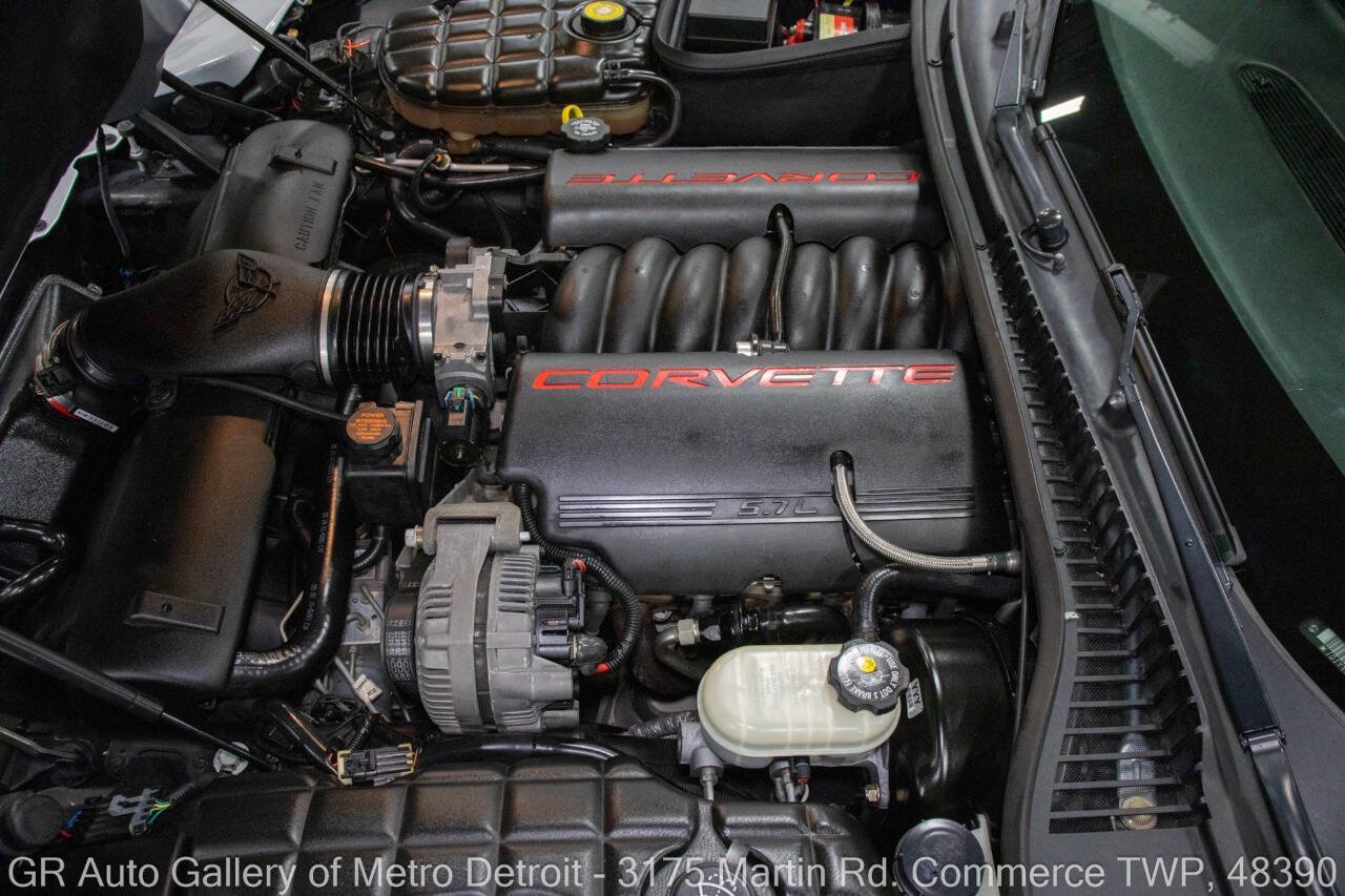 Used 2002 Chevrolet Corvette Convertible w/ Preferred Equipment Group2 RWD image 20