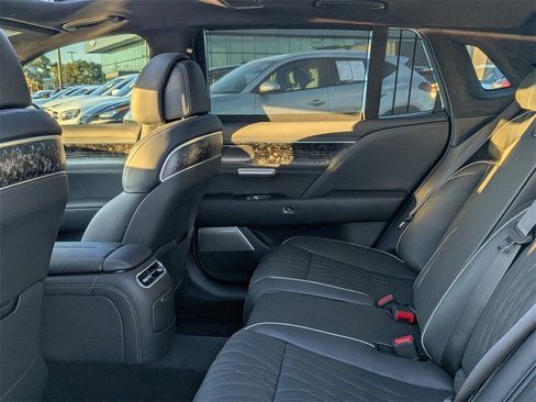 New 2026 Genesis G90 3.5T image 23