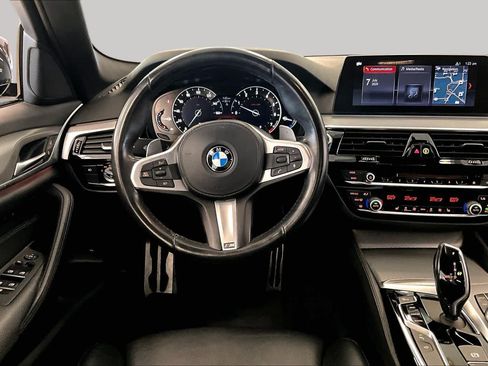 Used 2019 BMW 540i w/ M Sport Package RWD image 5
