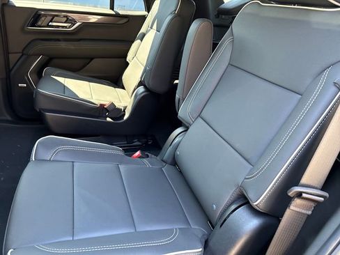 New 2026 GMC Yukon Elevation w/ Elevation Premium Package AWD/4WD image 5