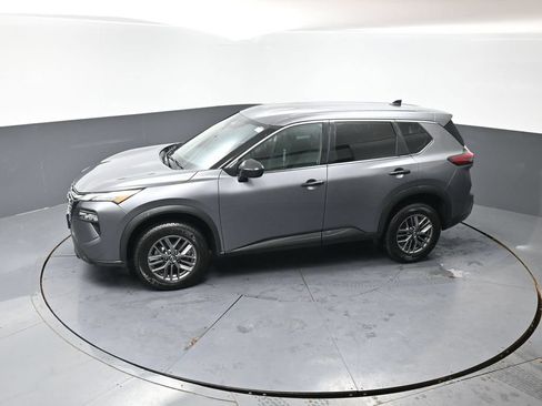 Used 2024 Nissan Rogue S AWD/4WD image 44