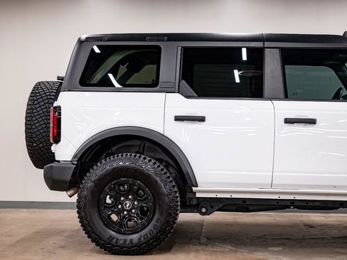 Used 2023 Ford Bronco Wildtrak AWD/4WD image 38