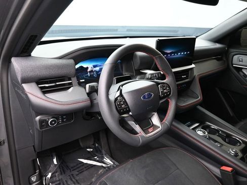 Used 2025 Ford Explorer ST w/ Sun And Sound Package image 18