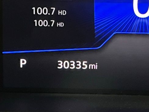 Certified 2023 Volkswagen Taos SE w/ Panoramic Sunroof Package image 24