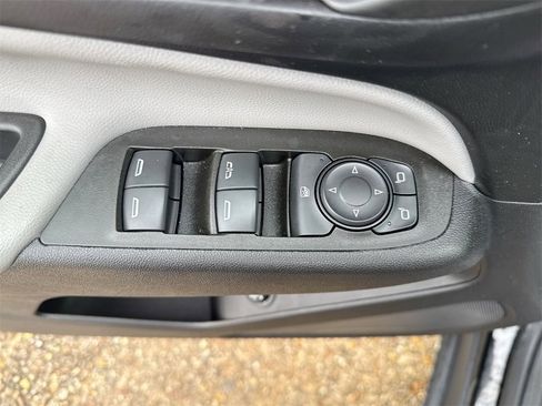 Used 2024 Chevrolet Equinox LT image 15