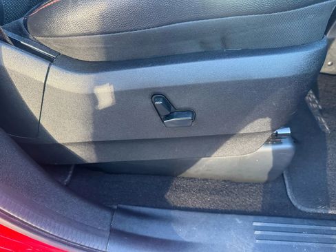 Used 2014 Dodge Grand Caravan R/T image 26