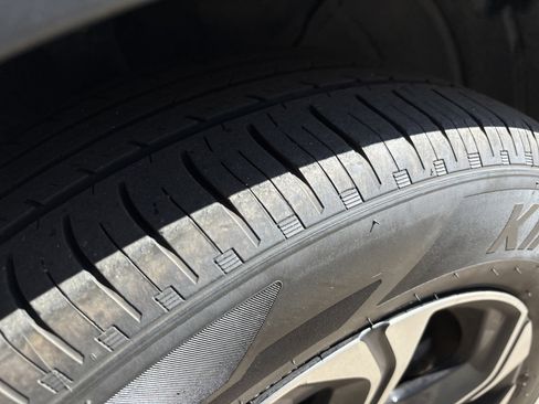 Used 2018 Honda CR-V Touring image 12