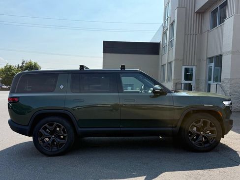 Used 2025 Rivian R1S Adventure AWD/4WD image 3