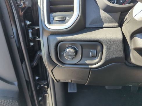New 2026 RAM 2500 Big Horn AWD/4WD image 20