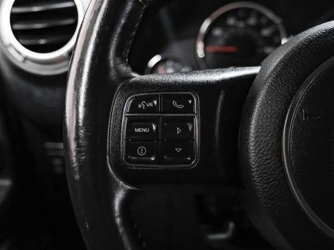 Used 2016 Jeep Wrangler Unlimited Rubicon w/ Connectivity Group image 14