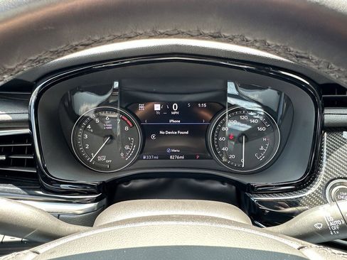 Used 2025 Cadillac XT6 Sport w/ Technology Package image 13