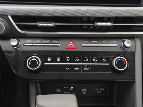 Used 2025 Hyundai Sonata SE image 15