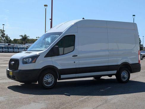 Used 2023 Ford Transit 250 148 High Roof AWD image 3